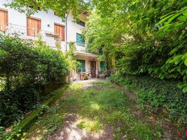casa indipendente in vendita a Montereale Valcellina