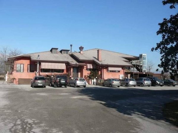 negozio in vendita a Montereale Valcellina