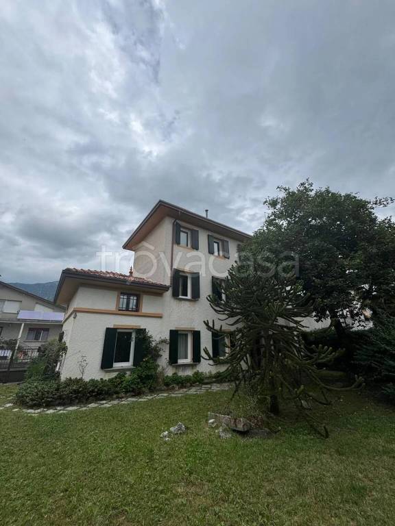 casa indipendente in vendita a Montereale Valcellina