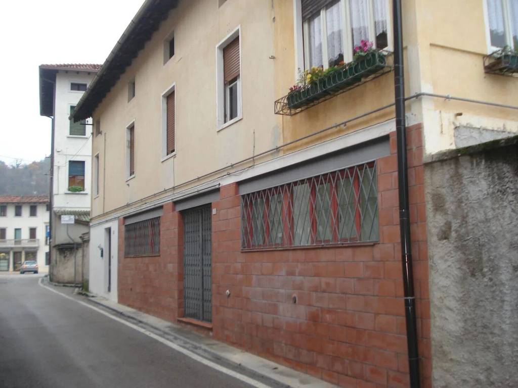ufficio in vendita a Montereale Valcellina