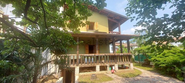 casa indipendente in vendita a Montereale Valcellina in zona Malnisio