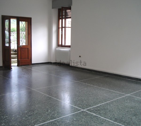 negozio in vendita a Montereale Valcellina