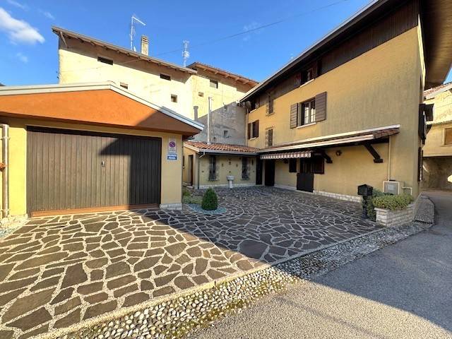 casa indipendente in vendita a Montereale Valcellina