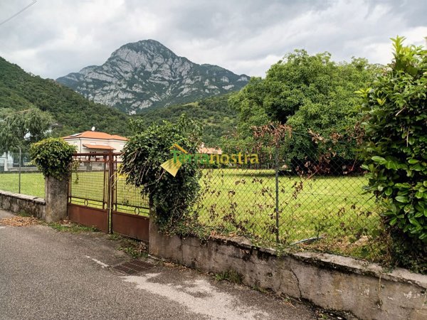 terreno edificabile in vendita a Montereale Valcellina