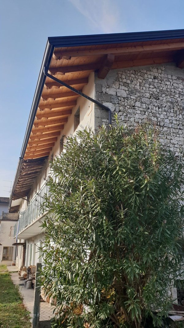 casa indipendente in vendita a Montereale Valcellina in zona Grizzo