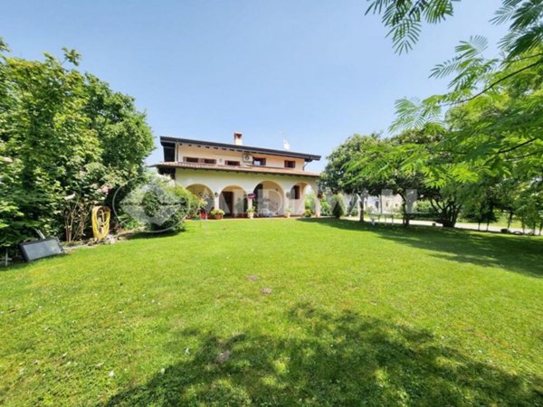 casa indipendente in vendita a Montereale Valcellina
