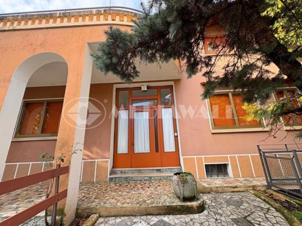 casa indipendente in vendita a Montereale Valcellina