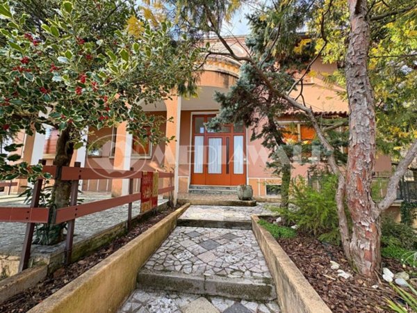 casa indipendente in vendita a Montereale Valcellina