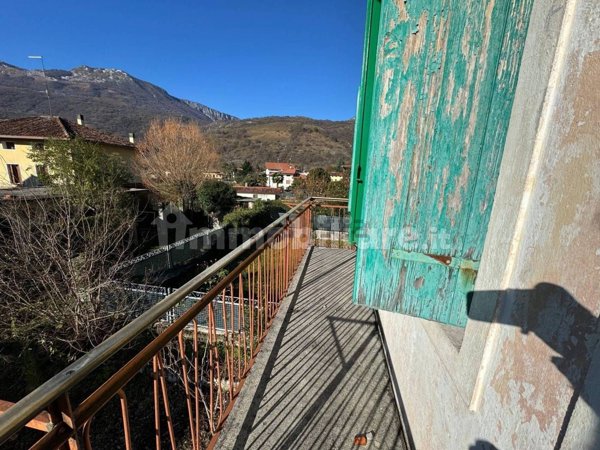casa indipendente in vendita a Montereale Valcellina in zona Grizzo