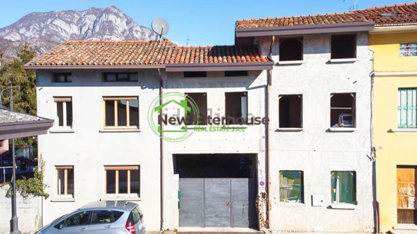 casa indipendente in vendita a Montereale Valcellina