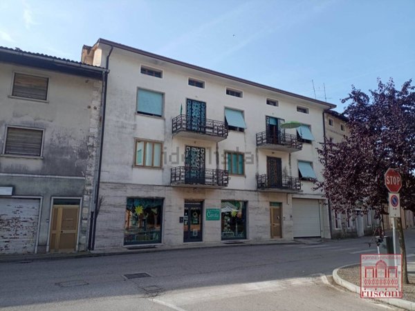 appartamento in vendita a Montereale Valcellina in zona Grizzo