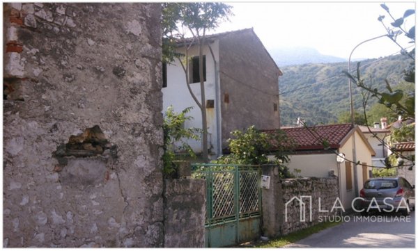 appartamento in vendita a Montereale Valcellina in zona Grizzo