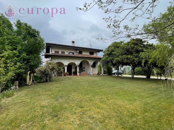 casa indipendente in vendita a Montereale Valcellina