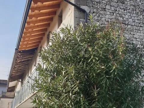 casa indipendente in vendita a Montereale Valcellina in zona Grizzo