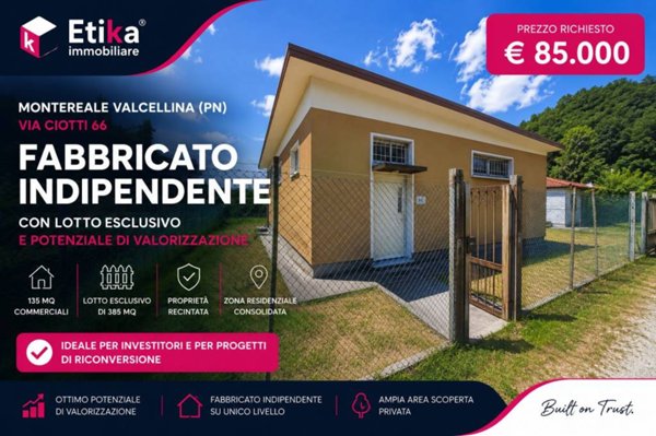 locale commerciale in vendita a Montereale Valcellina