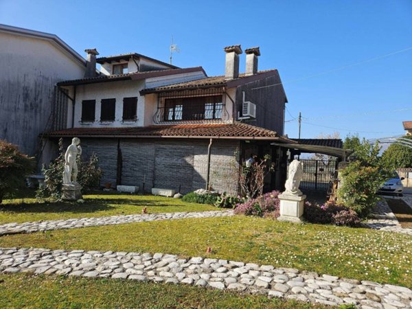 casa indipendente in vendita a Montereale Valcellina in zona San Rocco