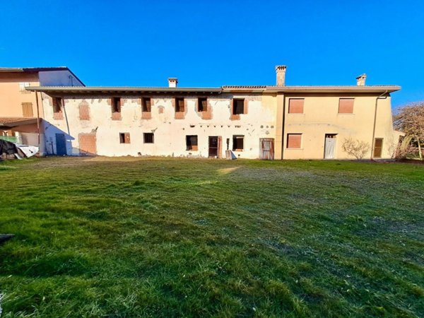 casa indipendente in vendita a Morsano al Tagliamento in zona Mussons