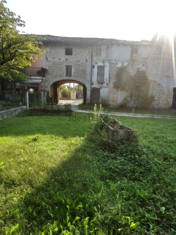 pentavano in vendita a Morsano al Tagliamento