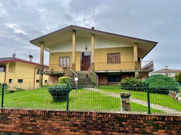casa indipendente in vendita a Morsano al Tagliamento