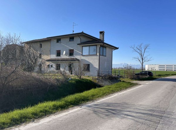 casa indipendente in vendita a Morsano al Tagliamento