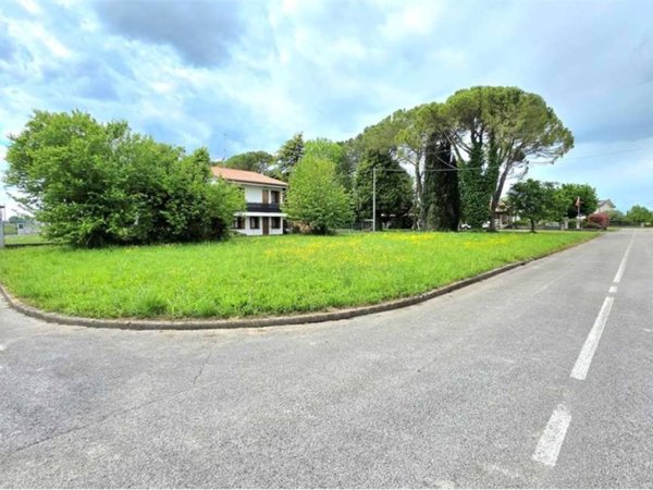 terreno edificabile in vendita a Morsano al Tagliamento
