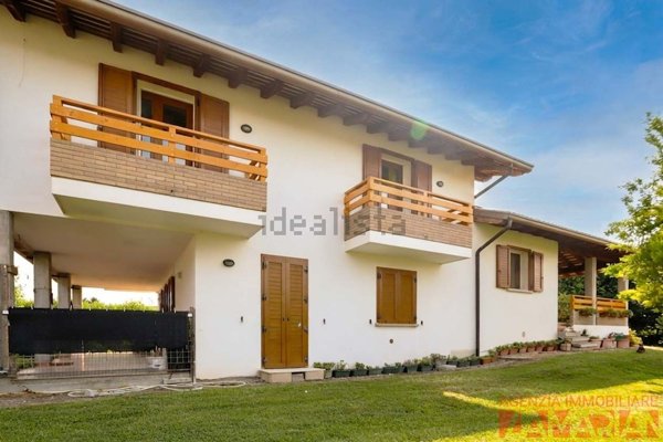 casa indipendente in vendita a Morsano al Tagliamento in zona Mussons