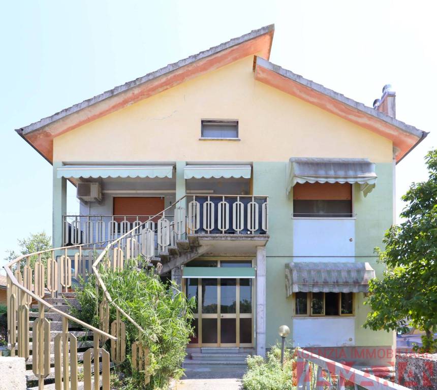 casa indipendente in vendita a Morsano al Tagliamento in zona Mussons