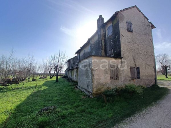 casale in vendita a Pasiano di Pordenone