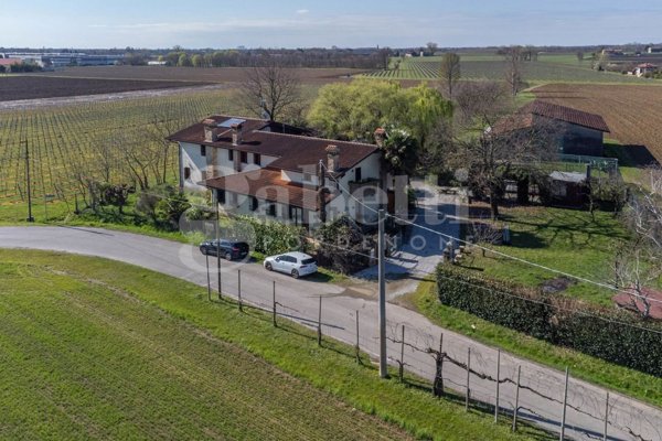 casa indipendente in vendita a Pasiano di Pordenone