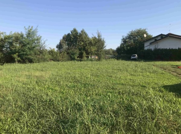 terreno edificabile in vendita a Pasiano di Pordenone