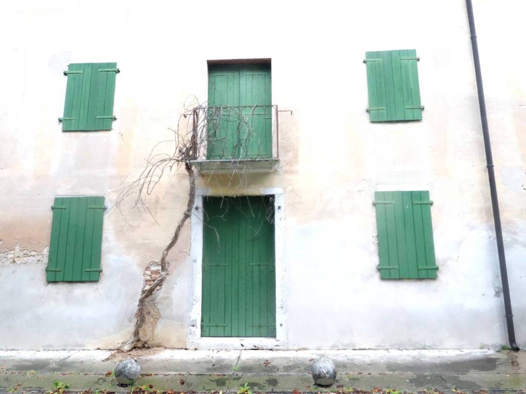 casa indipendente in vendita a Pasiano di Pordenone in zona Rivarotta