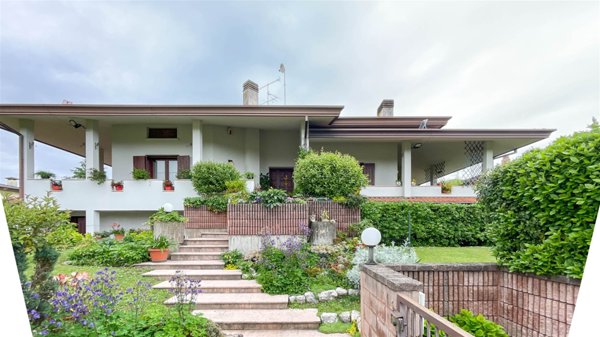casa indipendente in vendita a Pasiano di Pordenone in zona Cecchini
