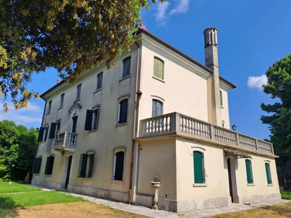 casa indipendente in vendita a Pasiano di Pordenone