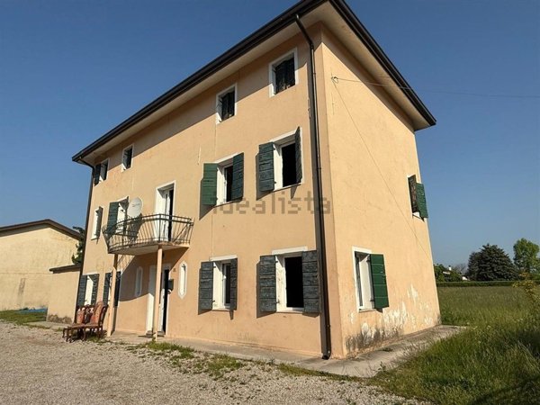 appartamento in vendita a Pasiano di Pordenone in zona Visinale