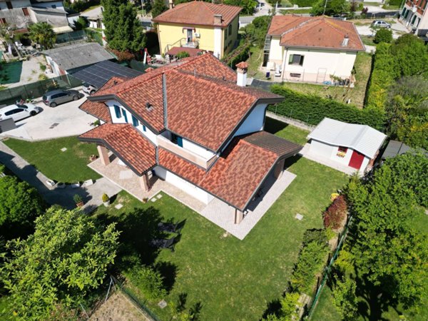 casa indipendente in vendita a Pasiano di Pordenone in zona Sant'Andrea