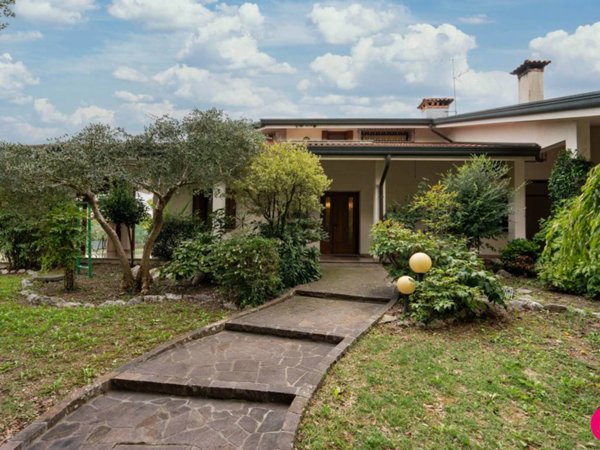 casa indipendente in vendita a Pasiano di Pordenone in zona Sant'Andrea