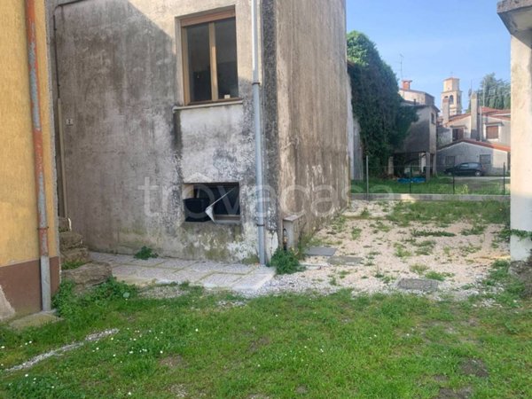 casa indipendente in vendita a Pinzano al Tagliamento