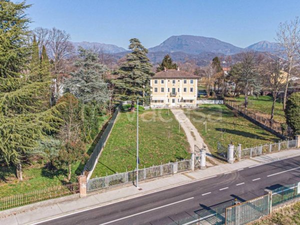 casa indipendente in vendita a Pinzano al Tagliamento