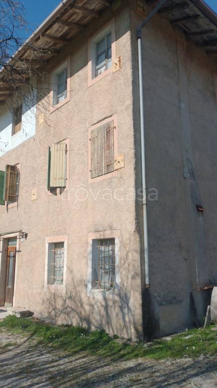 casa indipendente in vendita a Pinzano al Tagliamento