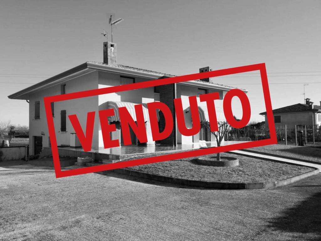 casa indipendente in vendita a Pinzano al Tagliamento