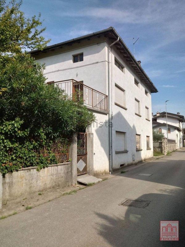 casa indipendente in vendita a Pinzano al Tagliamento