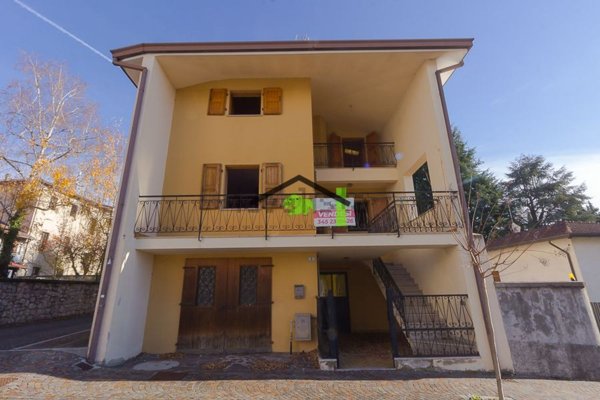 casa indipendente in vendita a Pinzano al Tagliamento