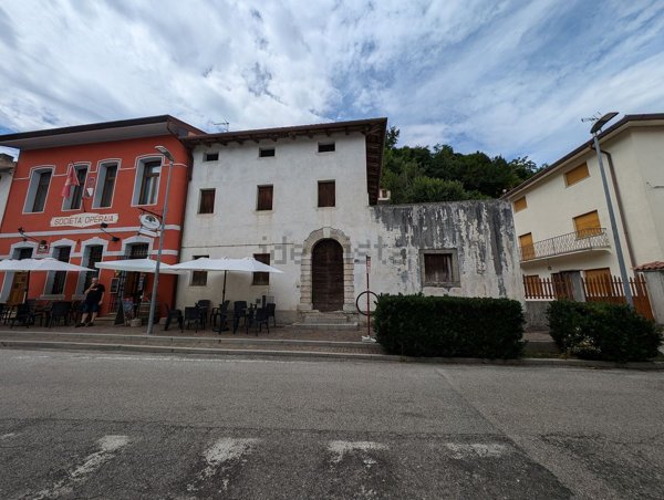 casa indipendente in vendita a Pinzano al Tagliamento