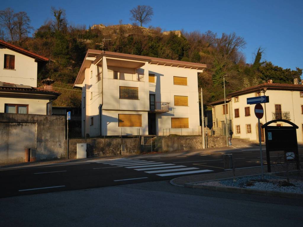 casa indipendente in vendita a Pinzano al Tagliamento
