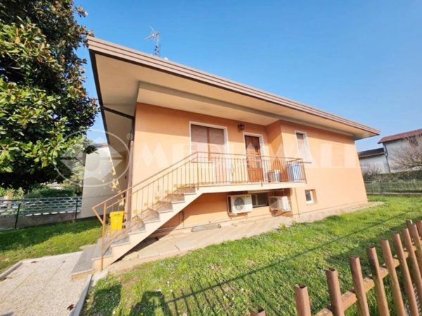 casa indipendente in vendita a Polcenigo