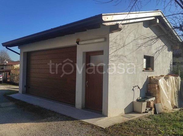 locale commerciale in vendita a Polcenigo