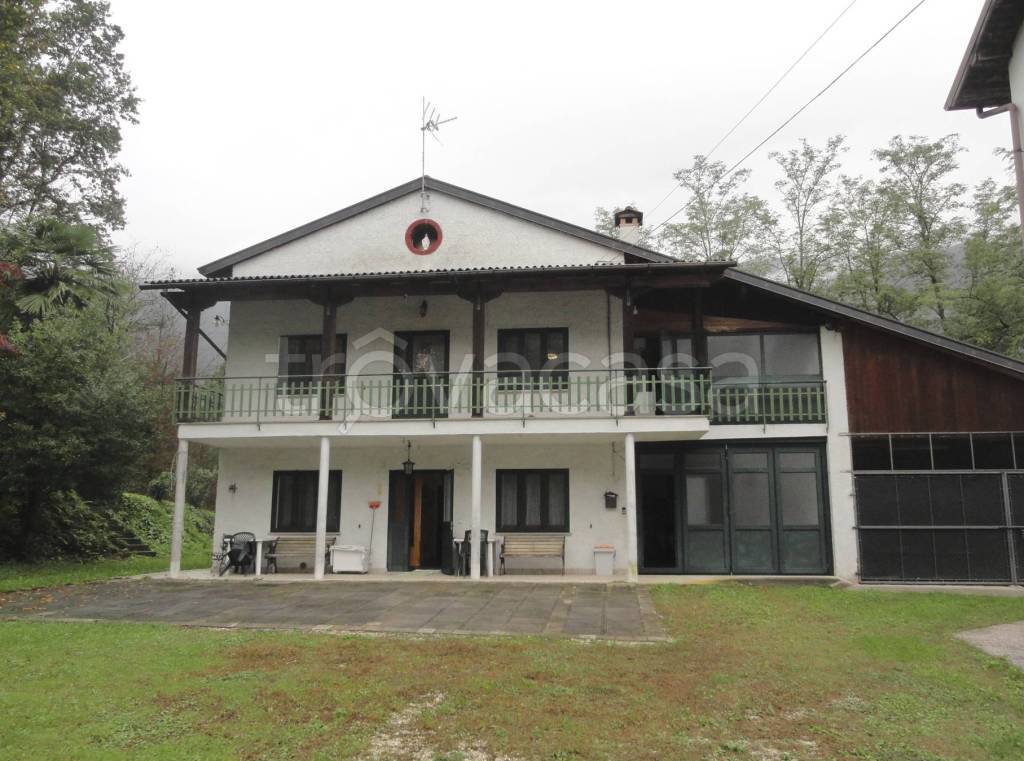 casa indipendente in vendita a Polcenigo