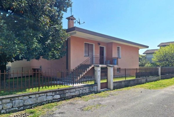 casa indipendente in vendita a Polcenigo in zona San Giovanni