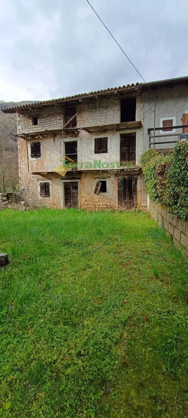 casa indipendente in vendita a Polcenigo
