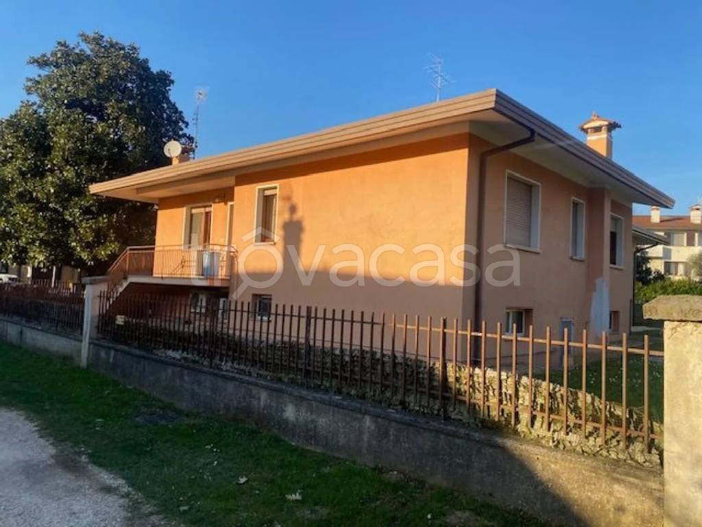 casa indipendente in vendita a Polcenigo in zona San Giovanni